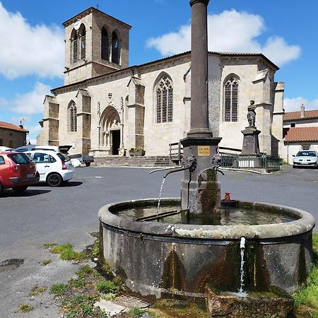 Jolie Maison De Bourg Tout Equipee 10Km D'Ambert Saint-Amant-Roche-Savine 客房 照片