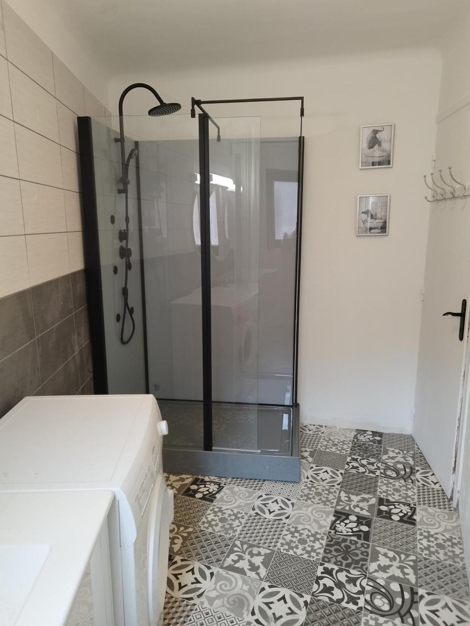 Jolie Maison De Bourg Tout Equipee 10Km D'Ambert Saint-Amant-Roche-Savine 外观 照片